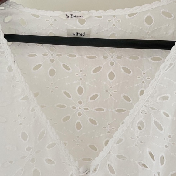 Wilfred eyelet blouse with ruffle detail and covered buttons. - Picture 4 of 4